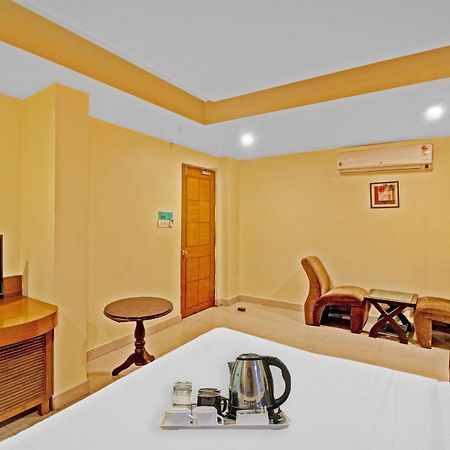 Hotel Townhouse The Grand Plaza Hyderabad Exterior foto