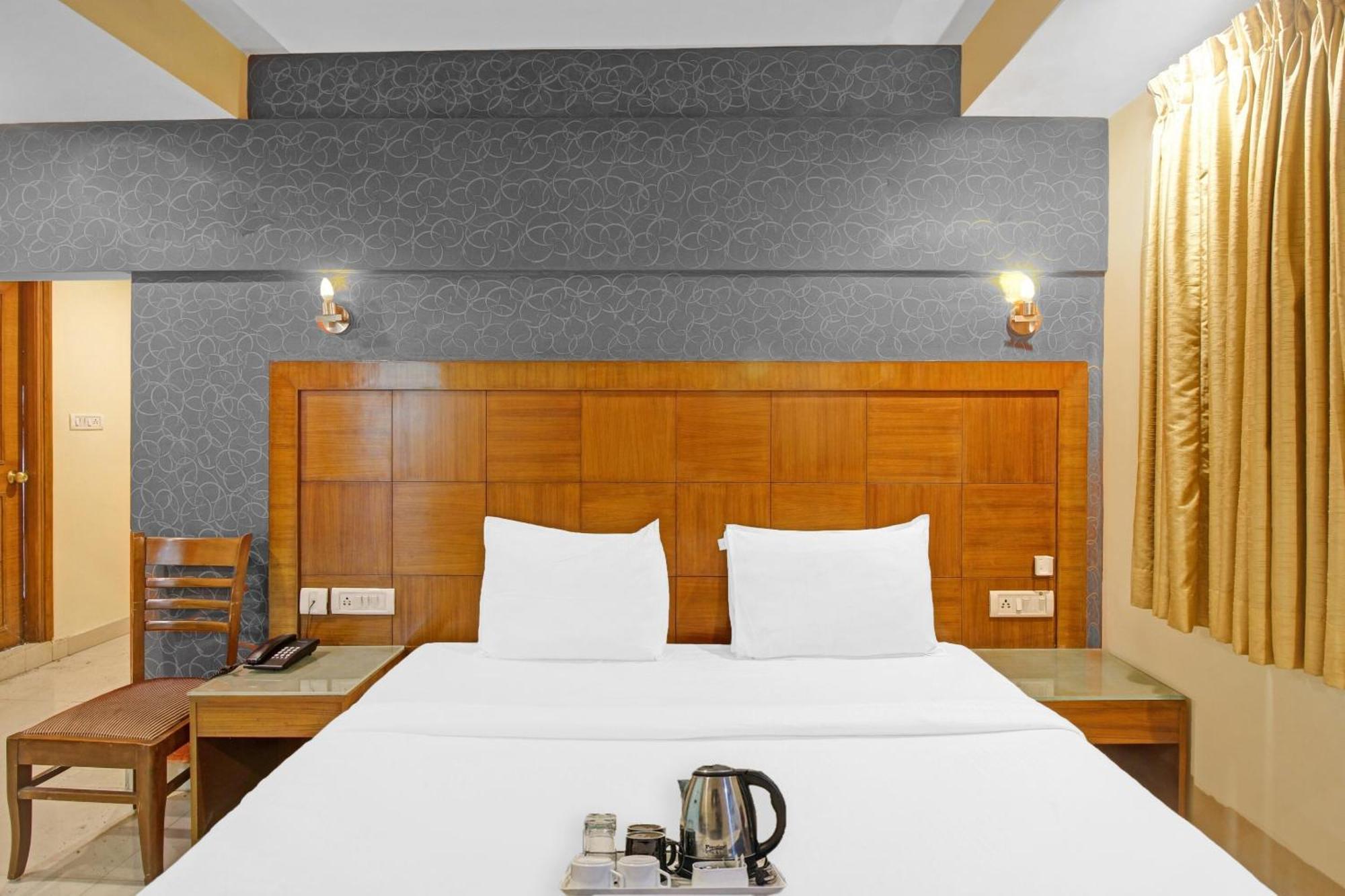 Hotel Townhouse The Grand Plaza Hyderabad Exterior foto